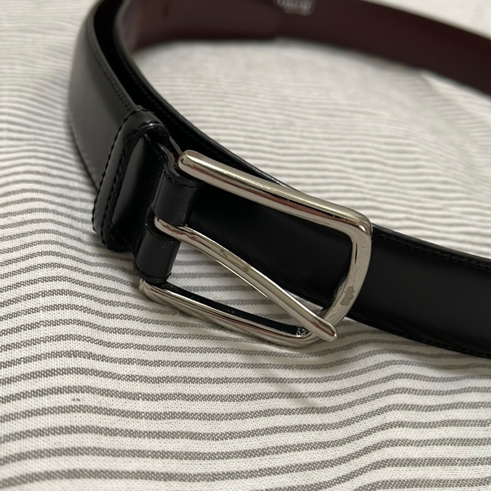 Coach calfskin belt, black. Size 32